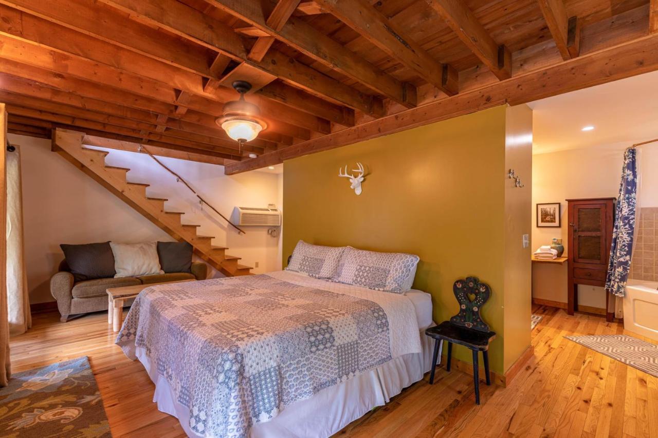 Villa Knotty Pine West Jefferson Exterior foto